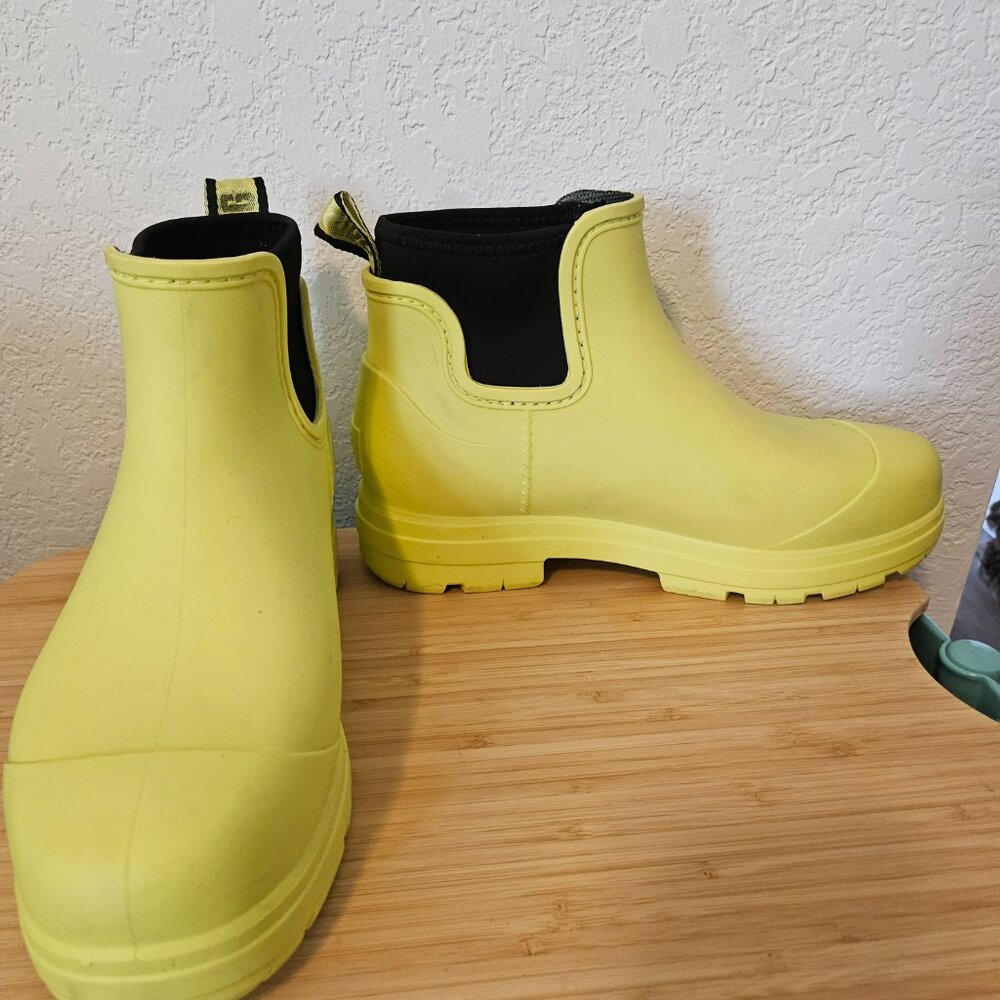 UGG Women's Droplet Pull On Rain Boots Shoes Womens 8 NWT - Picture 3 of 5